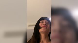 台灣大學美女吳嘉宜和男炮友開房啪啪 一邊吃屌 一邊被靈魂拷問性愛史