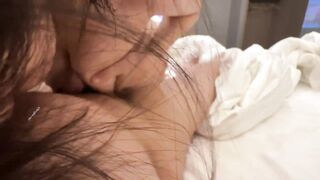 在校大學生嫩妹 假期出來露臉性愛自拍 反差騷妹奶子堅挺 乳交口活技術一流 2