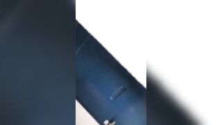漂亮短髮美少婦 樓梯道口光屁屁在地上被無套猛幹 最後口爆吃精 一點不剩 好反差