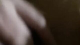 小美女和男友同居性愛影片-01