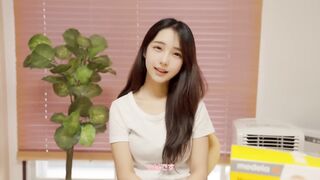 日本模特兒新手媽媽 講解吸奶器操作教學-08