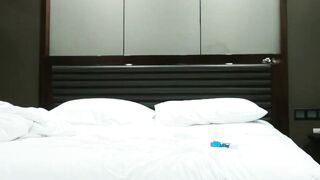 老公快點 人家逼逼癢死了