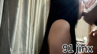 大神jinx-酒店約炮小嫩妹 後入口爆精夜太多了流了女孩一身