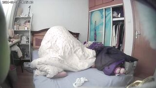 【攝影機偷拍】房東安裝攝影機 偷拍租客夫妻每天都做愛 (1)