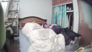 【攝影機偷拍】房東安裝攝影機 偷拍租客夫妻每天都做愛 (1)