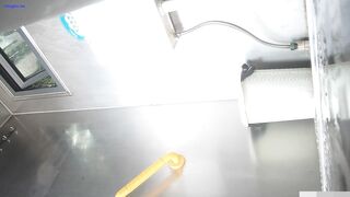 廁拍 青春靚麗美女 -18