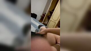 醉酒黑絲女友 各種玩具都往她的B裡塞 怎麼玩都行 -05
