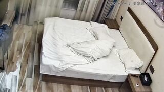 酒店攝影機偷拍 醉酒小仙女深夜被男同事帶回酒店強推，強吻，舔逼蹂躪狠操1